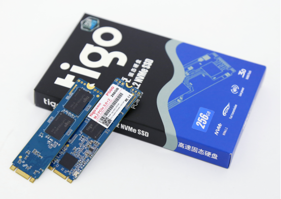 距离PCI-E普及 还差一个金泰克P500